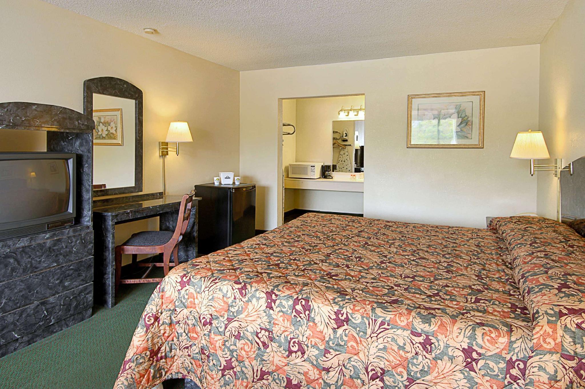 Days Inn By Wyndham Donalsonville Dış mekan fotoğraf