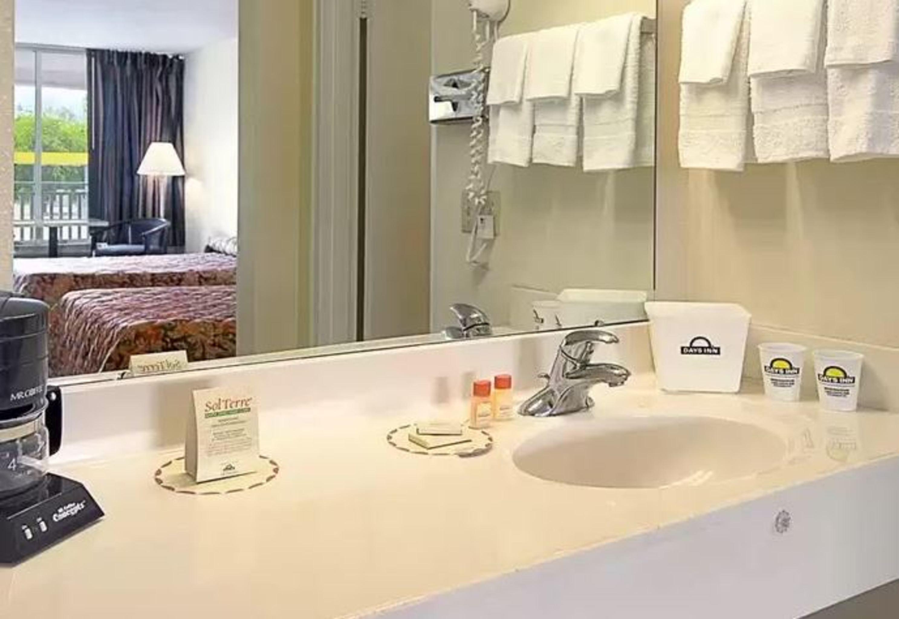 Days Inn By Wyndham Donalsonville Dış mekan fotoğraf